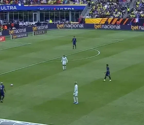 fim, no dia 6 de junho, uma semana antes da estreia do Brasil no Mundial, a sele