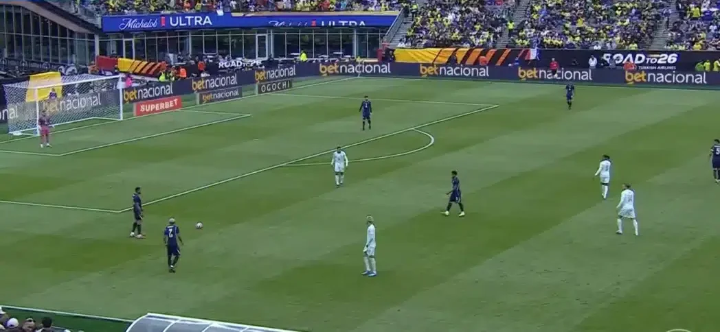 fim, no dia 6 de junho, uma semana antes da estreia do Brasil no Mundial, a sele