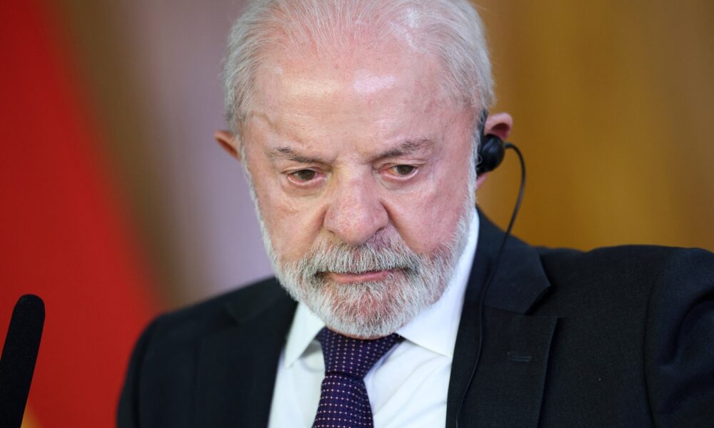 integrantes do governo ouvidos pelo jornal Folha de S.Paulo . Lula vem buscando